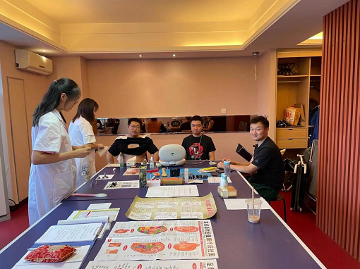 中路公司工會開展“關愛職工送健康”中醫(yī)理療活動.png 中路公司工會開展“關愛職工送健康”中醫(yī)理療活動.png